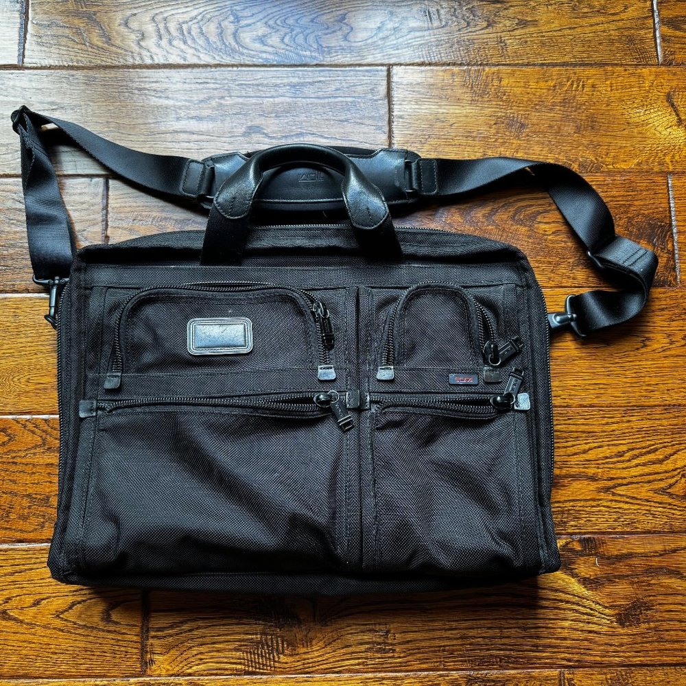 Tumi Alpha Briefcase - Model 26114DH